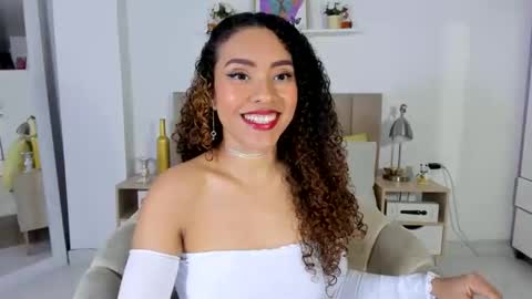 Snapshot of zoe_gruber chatting on 1, 5, 2026 Zoe Gruber online show from 1, 5, 2026