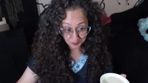 Zoe Koller online show from 13, 6, 2026