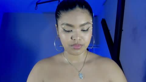 Snapshot of zoe_roux210949 chatting on 31, 5, 2026 Zoe online show from 31, 5, 2026