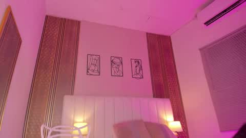 Hi guys i am Zoe  online show from 17, 9, 2025