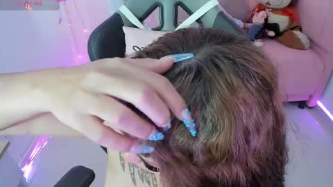 zoe_sullivan_ online show from 11, 9, 2025