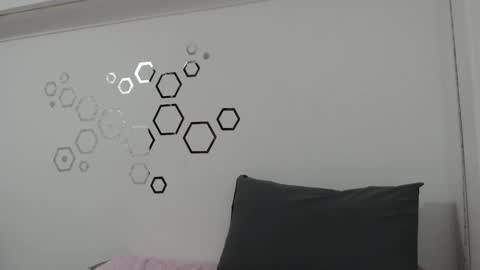 Carolina online show from 8, 9, 2025