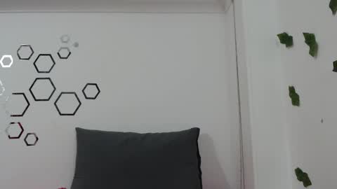 Carolina online show from 27, 10, 2025