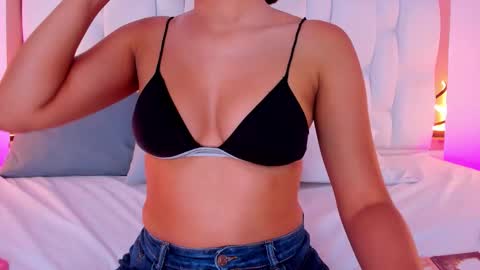 Zoe And Ethan online show from 3, 10, 2025