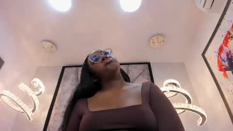 Snapshot of zoebrowns chatting on 8, 6, 2026 Zoe online show from 8, 6, 2026
