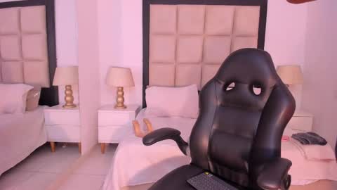 Snapshot of zoecarrter chatting on 11, 9, 2025 Zoecarrter online show from 11, 9, 2025