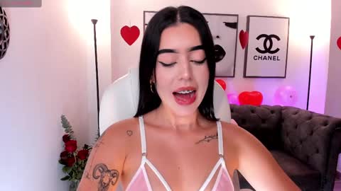  zoee jackson online show from 16, 2, 2025