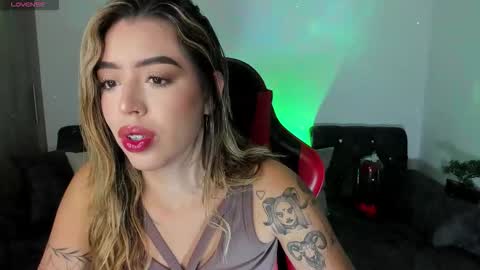  zoee jackson online show from 15, 11, 2025