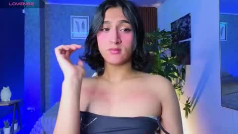 Snapshot of zoee_kiss_ chatting on 2, 7, 2026 ZOE online show from 2, 7, 2026