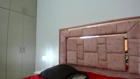 zoee online show from 10, 1, 2025