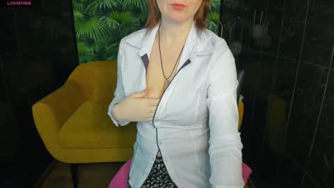 Snapshot of zoeeast chatting on 19, 1, 2025 Zoe online show from 19, 1, 2025