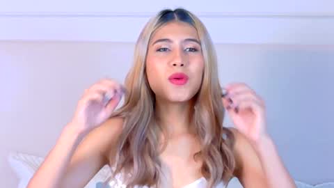 Snapshot of zoehangel chatting on 27, 9, 2025 Zoe online show from 27, 9, 2025