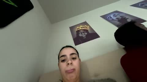 LovelyLatin25 online show from 28, 1, 2025