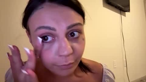 Snapshot of zoerainsexyy chatting on 28, 5, 2026 zoerainsexyy online show from 28, 5, 2026
