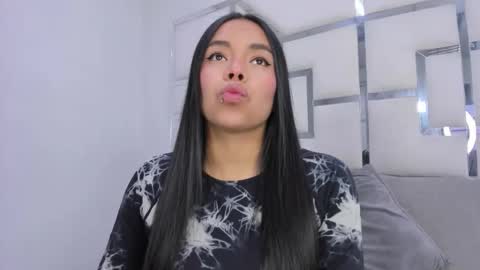 ZoeSwam online show from 16, 12, 2025