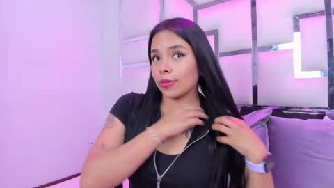 Snapshot of zoeswanx chatting on 5, 2, 2026 ZoeSwam online show from 5, 2, 2026