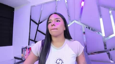 Snapshot of zoeswanx chatting on 9, 2, 2026 ZoeSwam online show from 9, 2, 2026