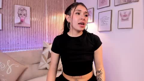 Zoey  online show from 16, 4, 2026