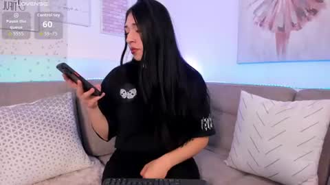 Snapshot of zoey_monroe_ chatting on 19, 6, 2026 Zoey online show from 19, 6, 2026