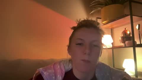 Zoeydanner online show from 11, 2, 2026