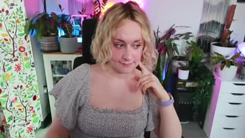 Zoey Ryan online show from 22, 3, 2026