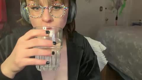 rebecca buckler online show from 15, 1, 2025