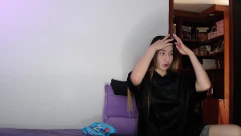 Snapshot of zpzphot chatting on 17, 11, 2025 zpzphot online show from 17, 11, 2025