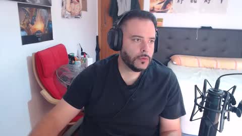 Snapshot of zuheyla26 chatting on 19, 9, 2025 Zuheyla online show from 19, 9, 2025