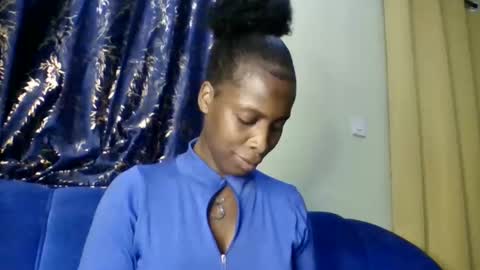 zurivelvetstudio online show from 16, 2, 2026