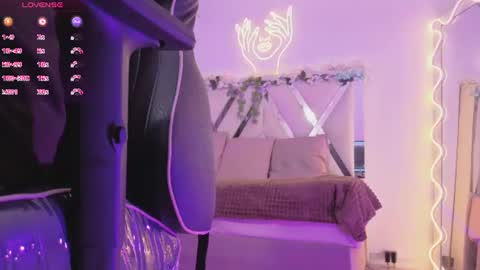 Snapshot of zury_tay chatting on 19, 6, 2026 ZURY online show from 19, 6, 2026