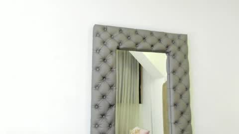 Im Zusan My schedule is from 1030pm to 430 am colombian time online show from 22, 4, 2026