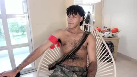 Snapshot of zyan_moreno chatting on 30, 10, 2025 zyan_moreno online show from 30, 10, 2025