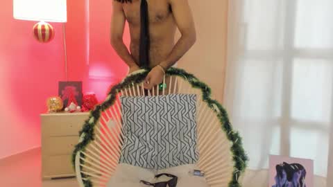 Snapshot of zyan_moreno chatting on 30, 11, 2025 zyan_moreno online show from 30, 11, 2025