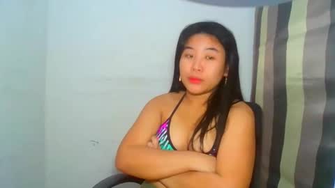 Snapshot of zyeii chatting on 4, 10, 2025 sweet lylia online show from 4, 10, 2025