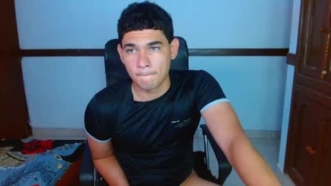 Snapshot of zyrosxk chatting on 19, 5, 2026 antonio felipe online show from 19, 5, 2026