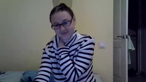 Zyuhre online show from 13, 10, 2025