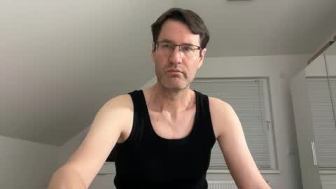 zzz123_cam online show from 19, 4, 2026