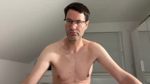 Snapshot of zzz123_cam chatting on 28, 6, 2026 zzz123_cam online show from 28, 6, 2026
