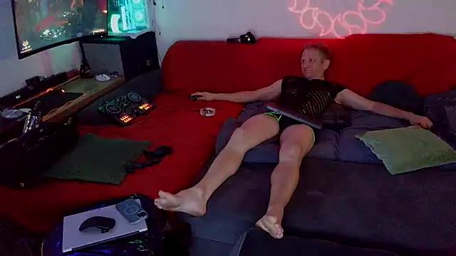 Snapshot of davidgntxxxxx chatting on 24, 7, 2026 davidgntxxxxx online show from 24, 7, 2026