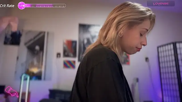 Snapshot of Mannarie_Madsinn chatting on 9, 12, 2024 Mannarie Madsinn online show from 9, 12, 2024