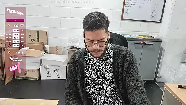 Snapshot of AndyHepburn chatting on 9, 10, 2025 AndyHepburn online show from 9, 10, 2025