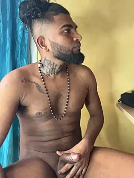 Snapshot of IviedWaster chatting on 4, 2, 2025 IviedWaster online show from 4, 2, 2025