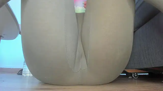 Squirtlady38 online show from 4, 7, 2026