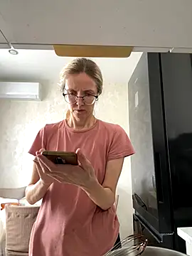 angelmommu online show from 30, 10, 2025