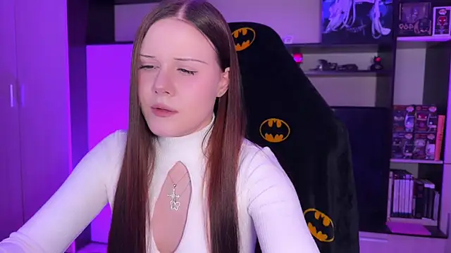 jasminevine online show from 13, 4, 2026