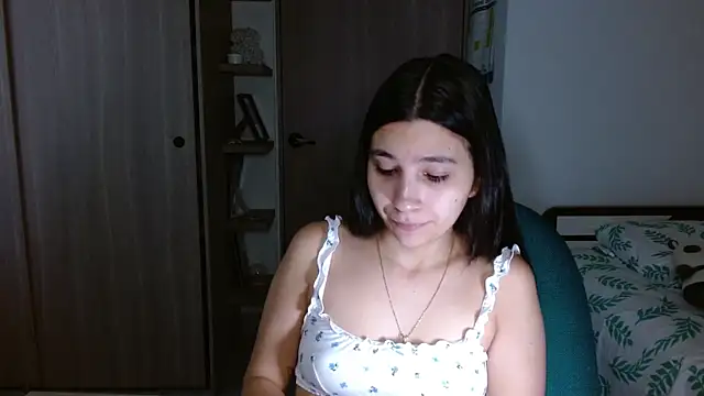 mia  lopez  online show from 15, 12, 2025