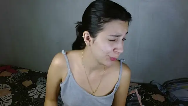 mia  lopez  online show from 29, 5, 2026