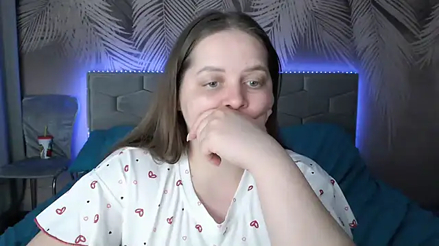 uliastar online show from 11, 3, 2025