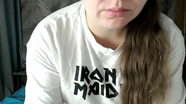 uliastar online show from 25, 11, 2025