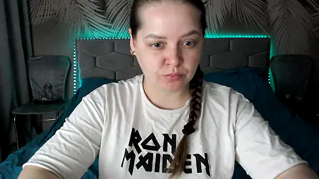 uliastar online show from 12, 3, 2026